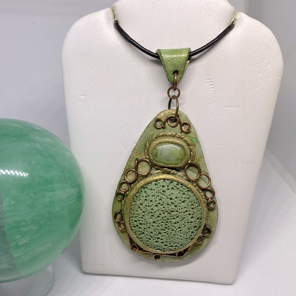 Elegant Wire Art Jewelry - Handmade necklace